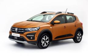 Dacia Sandero Stepway (manual)